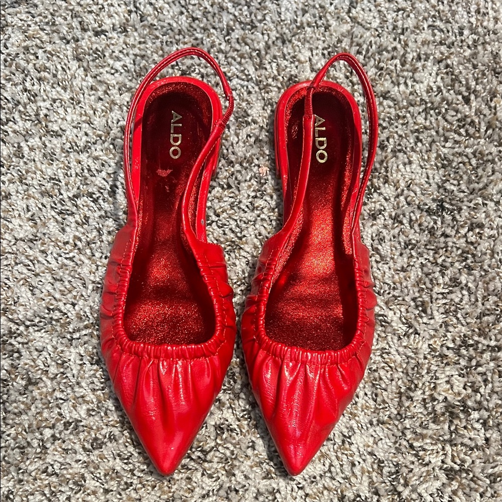Aldo Women's Vibrant Red Pointed Heels